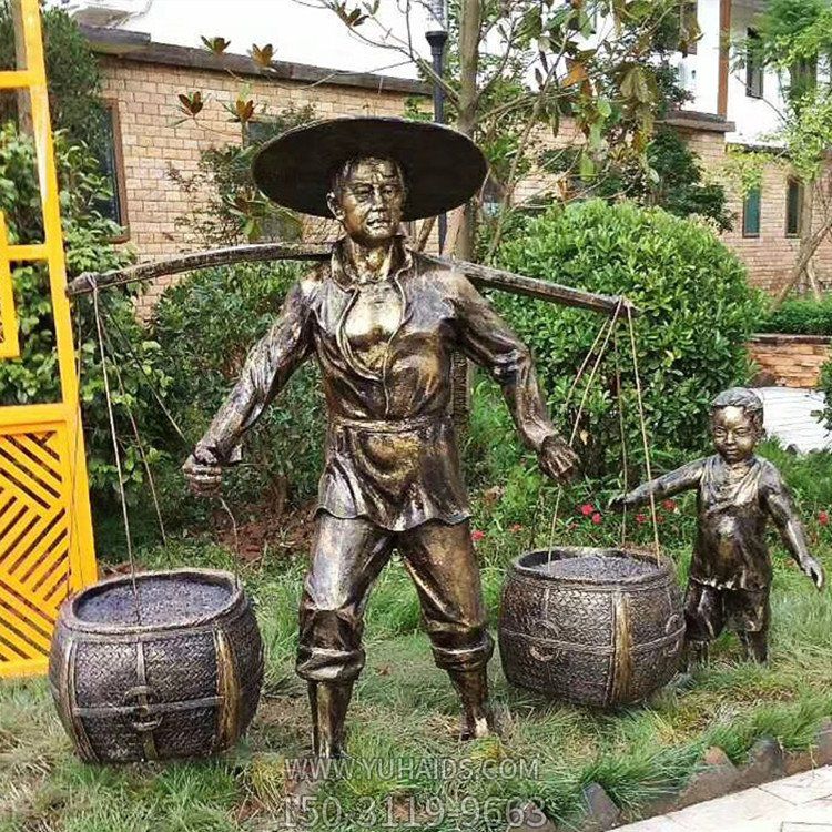 農活，挑擔子的玻璃鋼仿銅人物雕塑