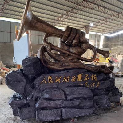 玻璃鋼鑄銅大型廣場(chǎng)勝利的號(hào)角主題紅軍文化雕塑
