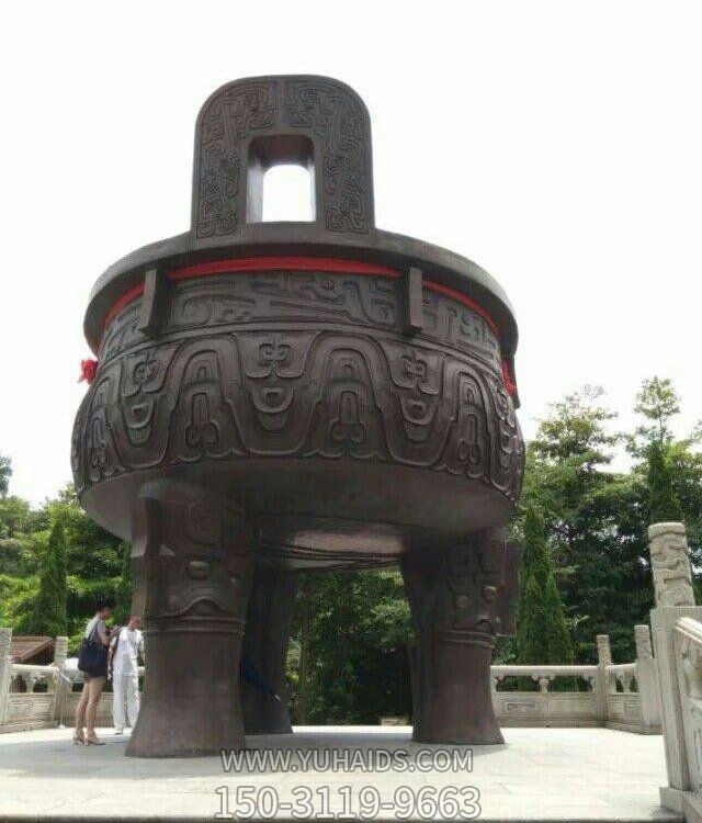 戶外廣場(chǎng)大型銅雕戶外園林景觀鼎倒水雕塑