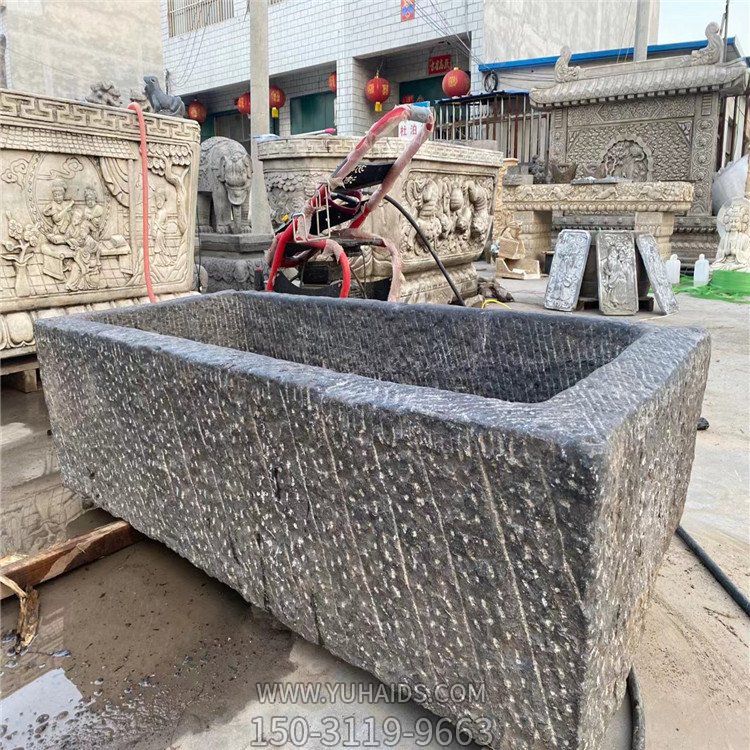 青石槽，盛水槽雕塑