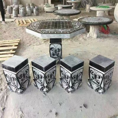 青石石桌凳，帶中國(guó)棋盤