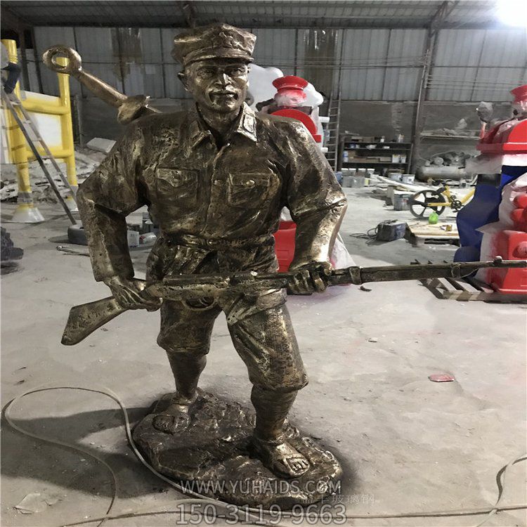 景區景點玻璃鋼仿銅拿槍的人物景觀擺件雕塑