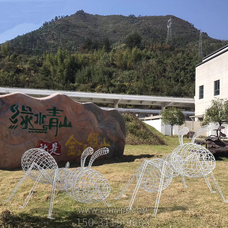 不銹鋼鐵藝螞蟻，鐵絲焊接成的鏤空螞蟻雕塑