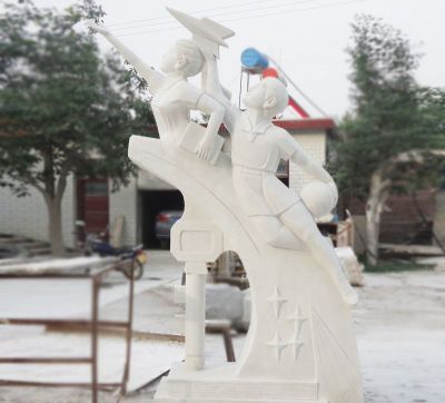 大型廣場擺放的石雕創意天天向上雕塑