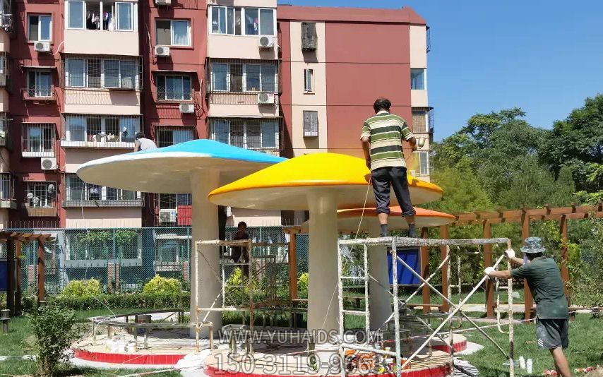 小區(qū)花園蘑菇?jīng)鐾げＡт摰袼?>
                                <h2>小區(qū)花園蘑菇?jīng)鐾げＡт摰袼?參數(shù)說明</h2>
                                                                        <table>
                                      <tr>
                                        <th>產(chǎn)品標題</th>
                                        <td>小區(qū)花園蘑菇?jīng)鐾げＡт摰袼?/td>
                                      </tr>
                                      <tr>
                                        <th>發(fā)布時間</th>
                                        <td>2023-06-08 09:13</td>
                                      </tr>
                                      <tr>
                                        <th>價格</th>
                                        <td><span>電話咨詢</td>
                                      </tr>
                                                                              <tr>
                                          <th>雕刻內(nèi)容</th>
                                          <td>涼亭</td>
                                        </tr>
                                                                              <tr>
                                          <th>制作材質(zhì)</th>
                                          <td>玻璃鋼</td>
                                        </tr>
                                                                              <tr>
                                          <th>應用場所</th>
                                          <td>小區(qū)</td>
                                        </tr>
                                                                          </table>
                                <h2>小區(qū)花園蘑菇?jīng)鐾げＡт摰袼?詳細說明</h2>
                                <p>玉海雕塑是一家綜合性的雕塑公司，擁有多款小區(qū)花園蘑菇?jīng)鐾げＡт摰袼苣Ｐ停杉庸ざㄖ贫喾N小區(qū)花園蘑菇?jīng)鐾げＡт摰袼埽С植馁|(zhì)、樣式、風格、尺寸大小等方面的調(diào)整修改定制。我們所加工制作的小區(qū)花園蘑菇?jīng)鐾げＡт摰袼苜|(zhì)優(yōu)價廉，遍布全國多個省市地區(qū)，想要了解更多案例圖片，請電話或微信咨詢。材質(zhì)、大小、樣式等都可以按需定制，還可根據(jù)您提供給的小區(qū)花園蘑菇?jīng)鐾げＡт摰袼軜訄D進行制作！如有相關需求，歡迎致電（微信同號）：<span>150-3119-9663</span></p>
                                                                <div   class=