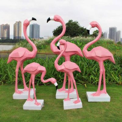 玻璃鋼幾何塊面仿真動(dòng)物景觀火烈鳥(niǎo)