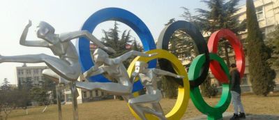 公園草坪不銹鋼競技精神五環(huán)雕塑