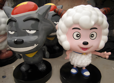 商場美陳裝飾玻璃鋼卡通動物動物畫片動物喜羊羊灰太狼雕塑