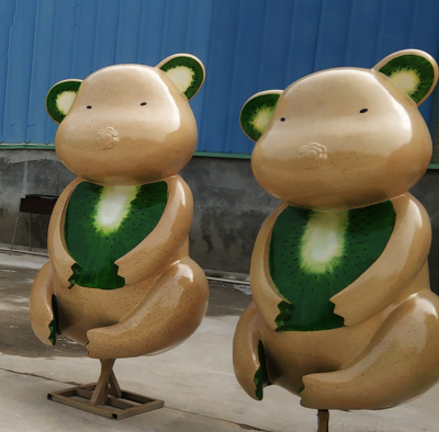 玻璃鋼卡通獼猴桃小熊雕塑